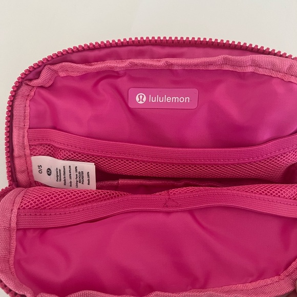 Lululemon everywhere belt bag - Picture 4 of 8